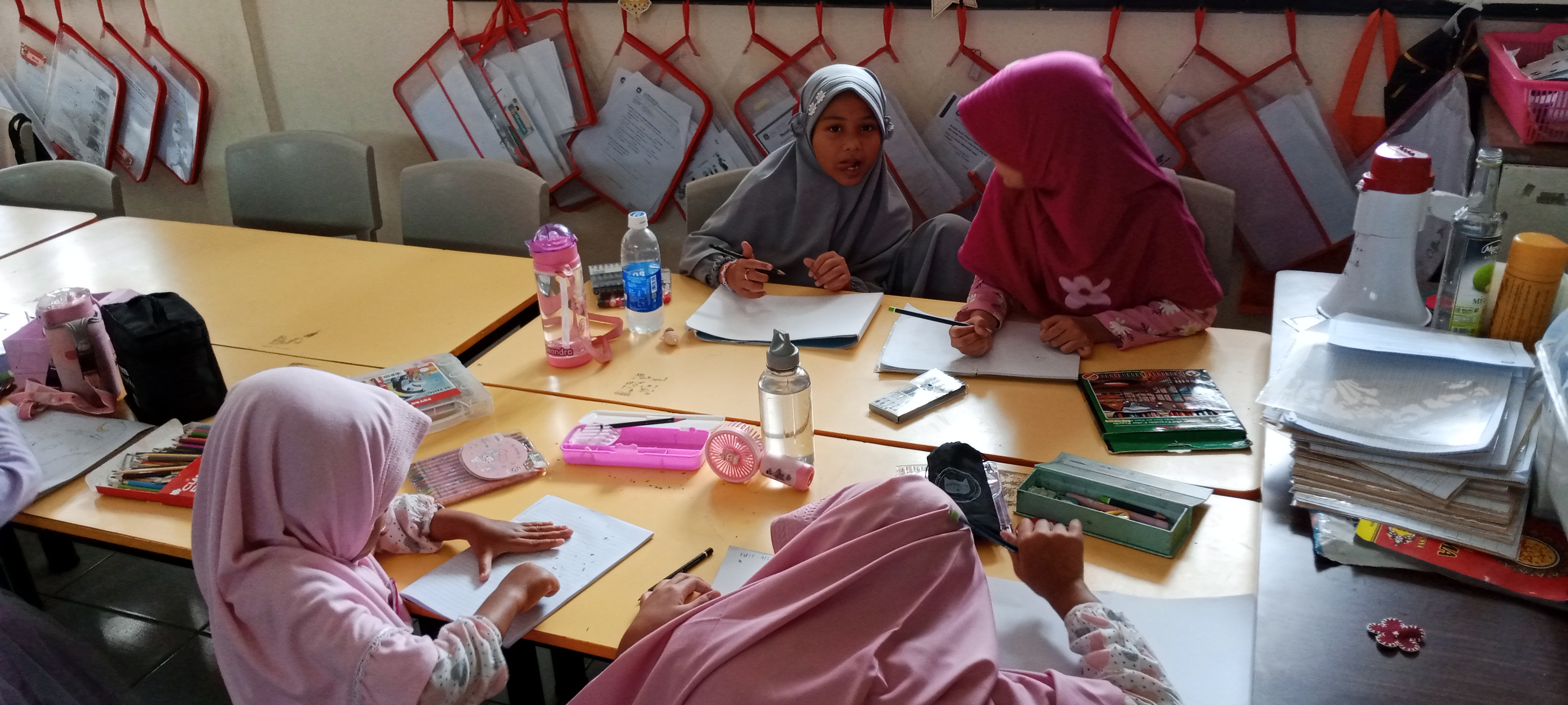 Kelas Manga, Kelas Menggambar & Mewarnai