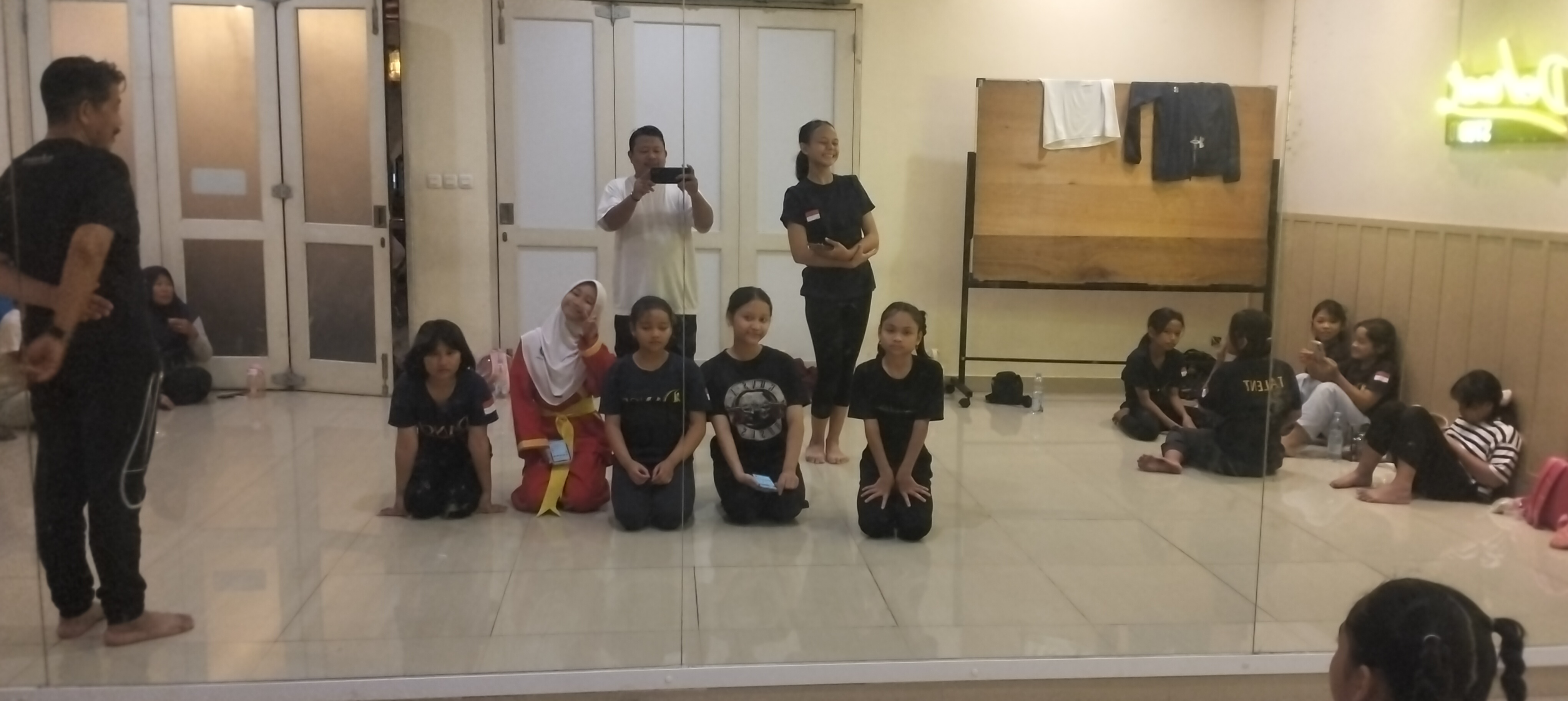 Kelas Tari Jaipongan