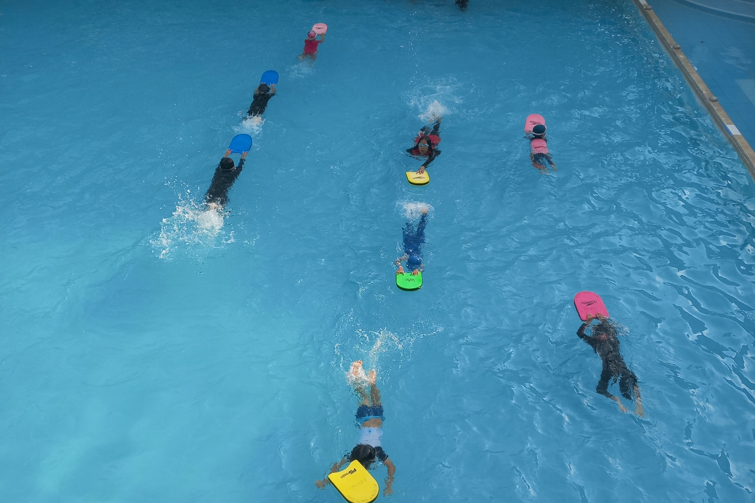 Kelas Dasar Berenang