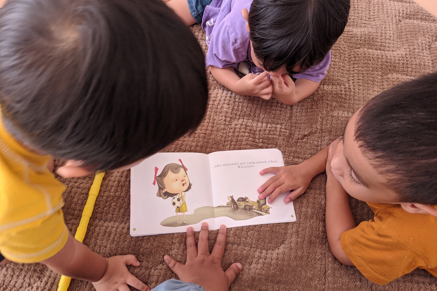 Tiny Tints (Kelas Stimulasi 2-4 tahun)