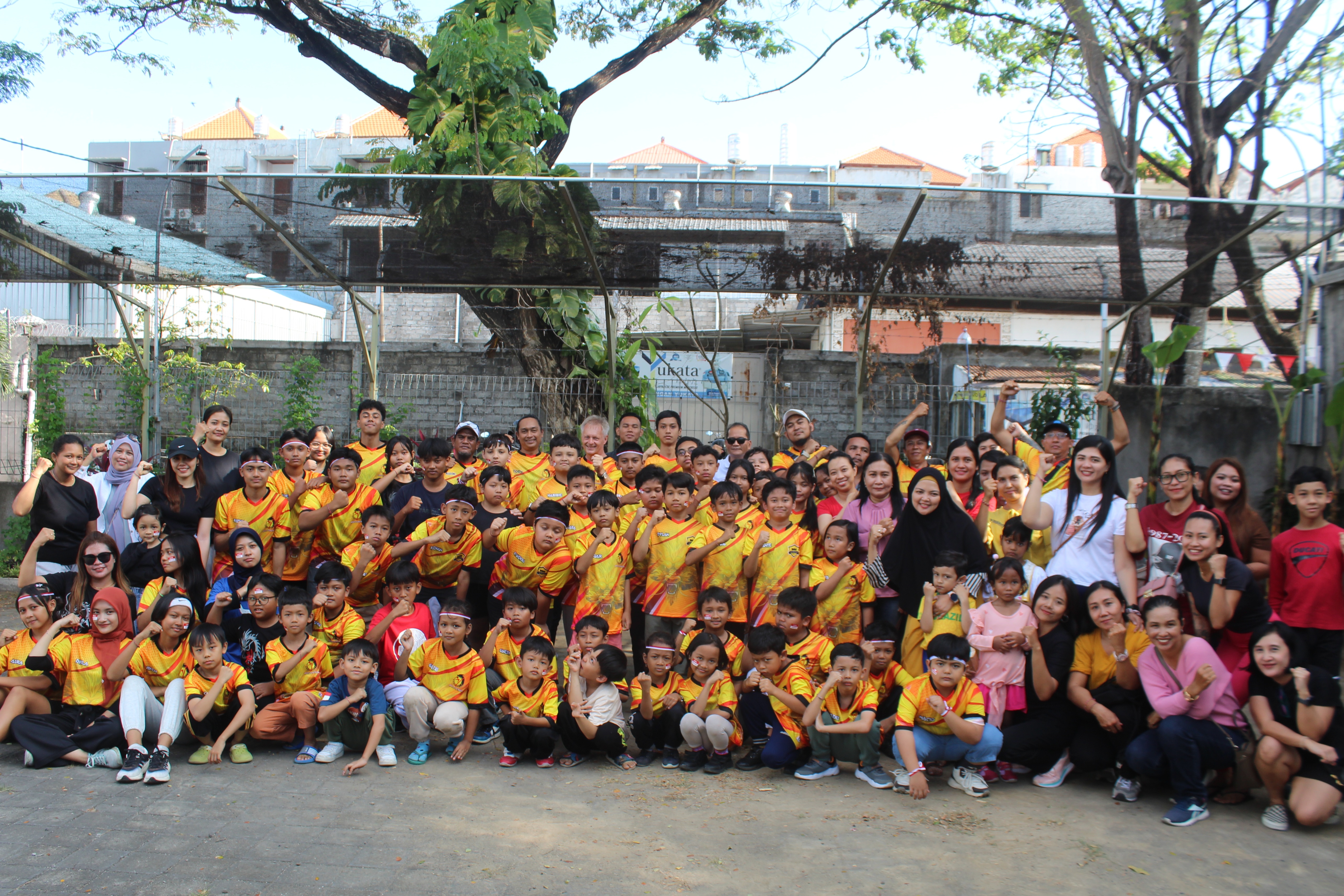 Dragon Taekwondo Club (usia 8 - 18 tahun)