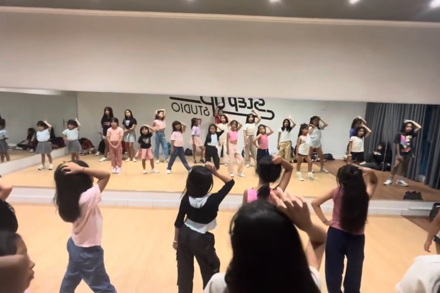 Kpop Dance Class for Kids