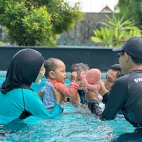 Kelas Renang Baby 3