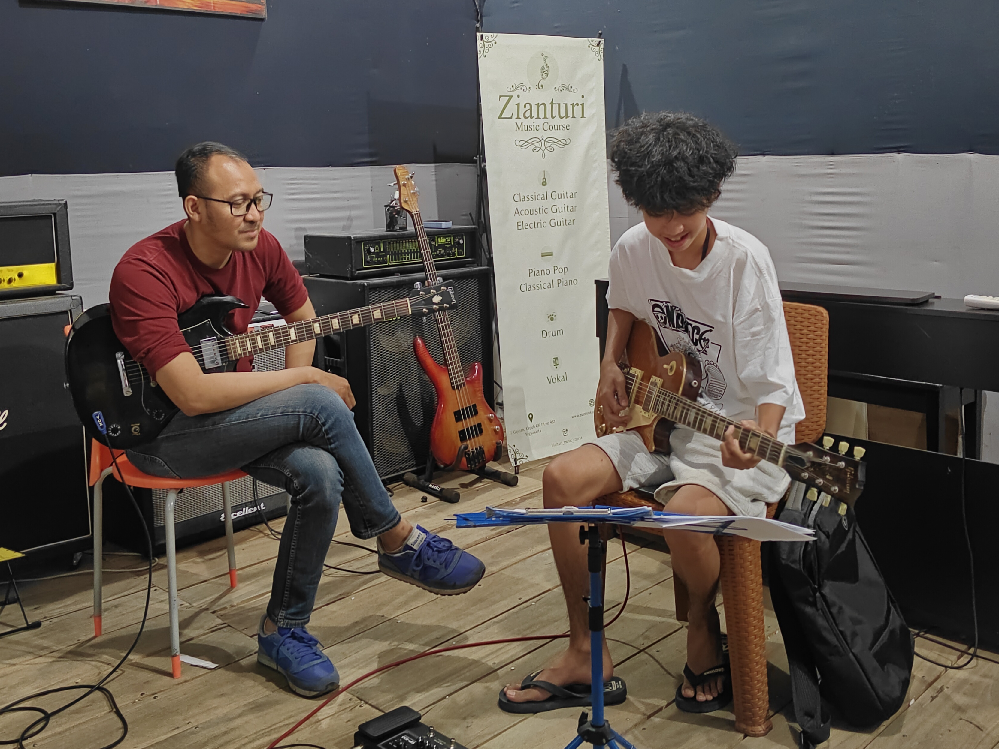 Kursus Gitar Elektrik