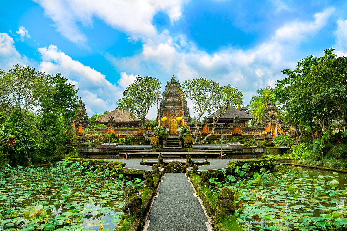 Pura Taman Saraswati Ubud