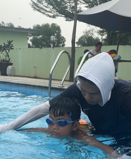 Coba Kelas Renang Anak di Kalideres