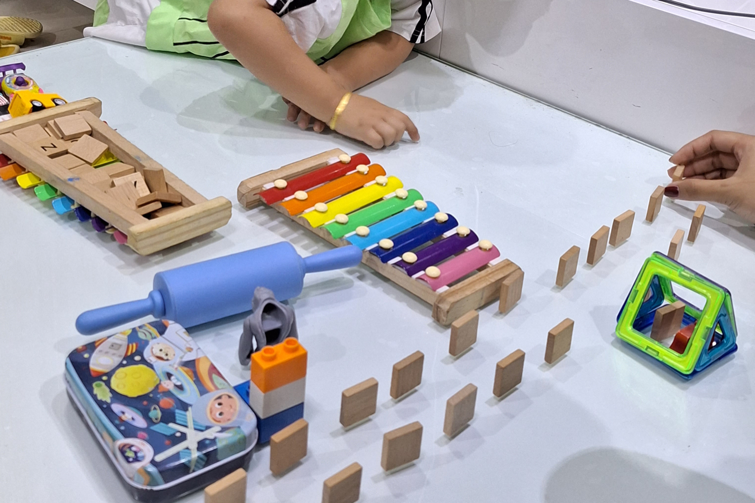 Kelas Montessori & Art for Kids