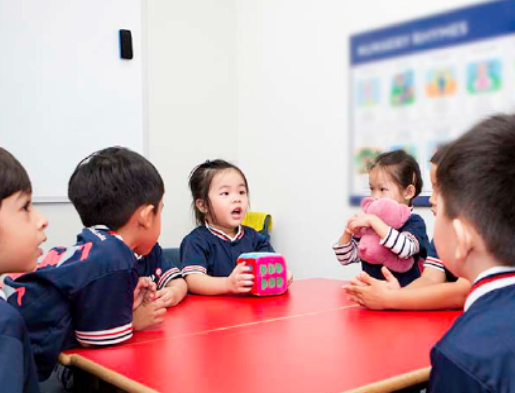 an English course for children listed on Happy Kamper