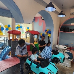Cuts & Kids - Barbershop & Playground, photo 1