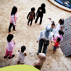 Lucky Little Swimmers, photo 1